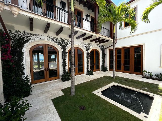 Dream Courtyard